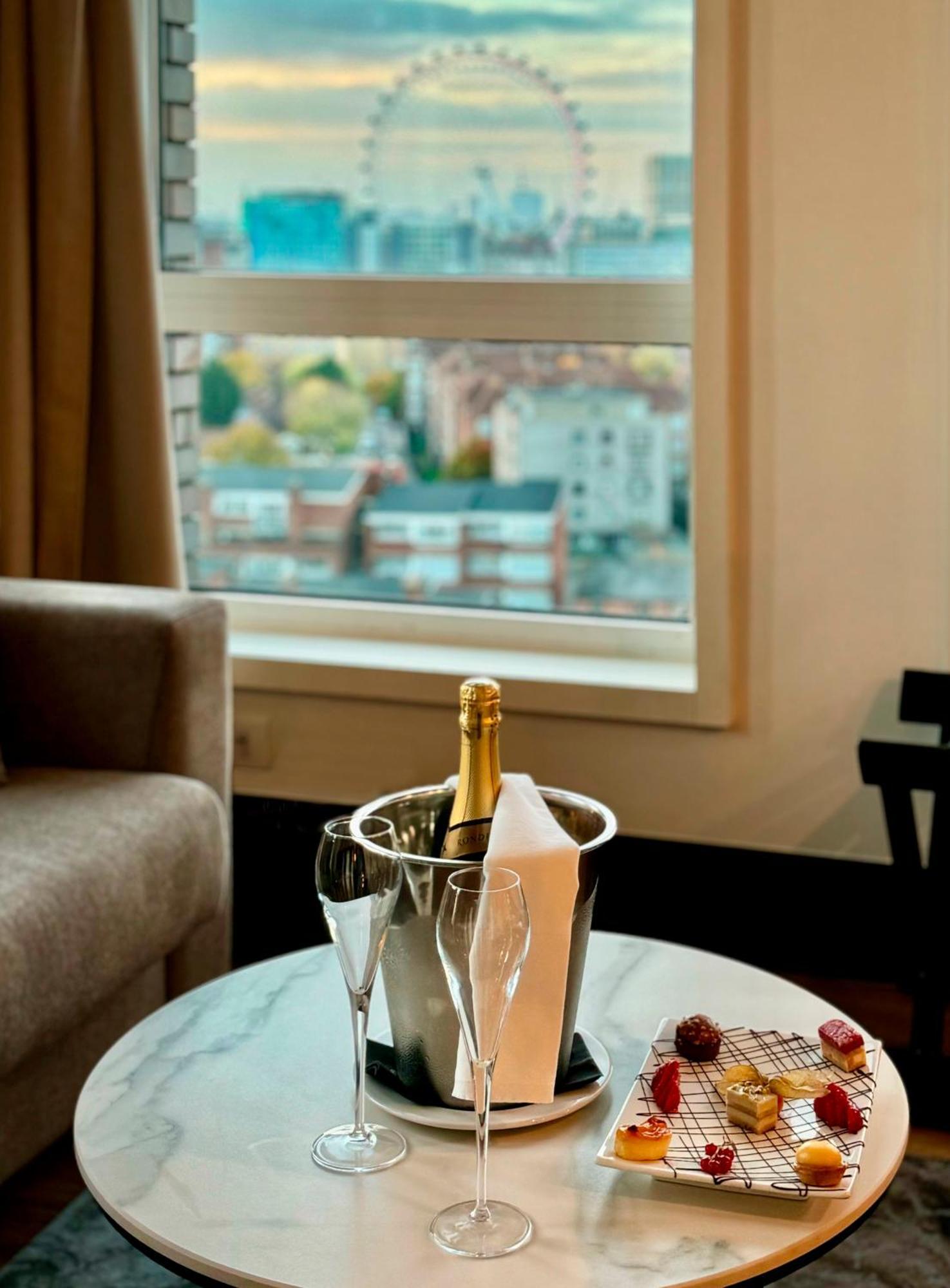 H10 London Waterloo Hotel Екстериор снимка